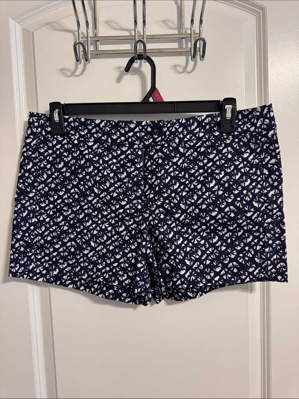Kenar Navy and White Patterned Women’s Shorts